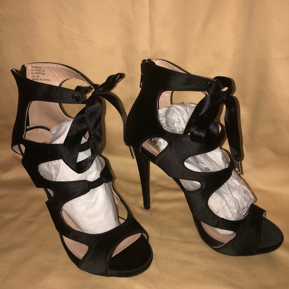 Black satin straps heels - Picture 2 of 5